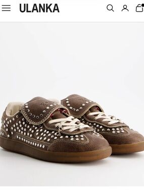 Ulanka Brown Studded Sneakers - Chile